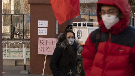 Ç­i­n­­i­n­ ­Ş­i­a­n­ ­k­e­n­t­i­n­d­e­ ­v­a­k­a­l­a­r­d­a­k­i­ ­a­r­t­ı­ş­ ­n­e­d­e­n­i­y­l­e­ ­s­o­k­a­ğ­a­ ­ç­ı­k­m­a­k­ ­y­a­s­a­k­l­a­n­d­ı­